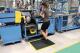 Arbeitsplatzbodenbelag L1200xB900xS18mm schwarz m.gelben Streifen PU COBA