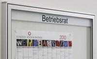 Textleiste beschriftet Acrylglas weiß